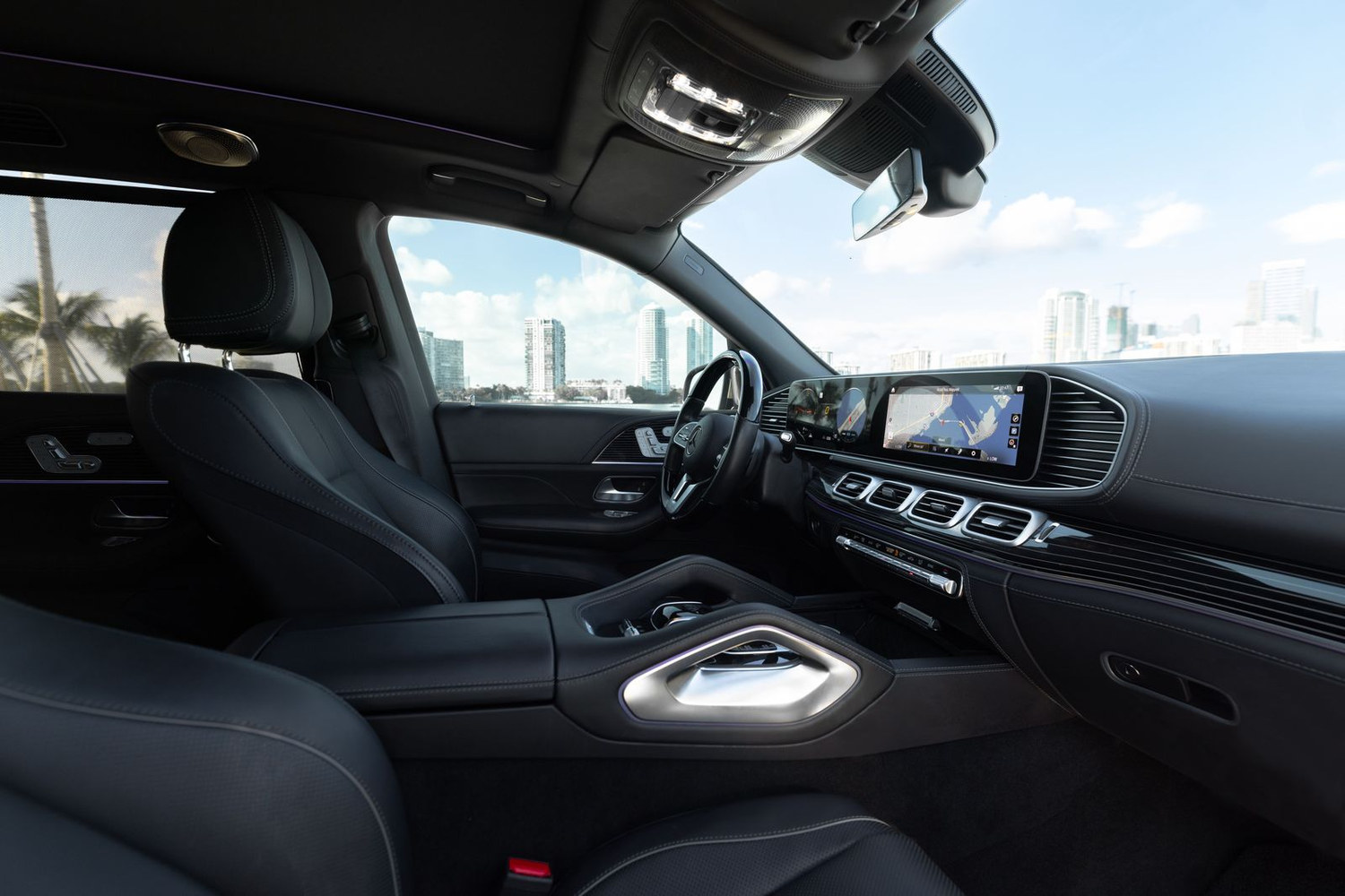 Maybach GLS 600 cockpit